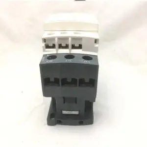 کنتاکتورSchneider